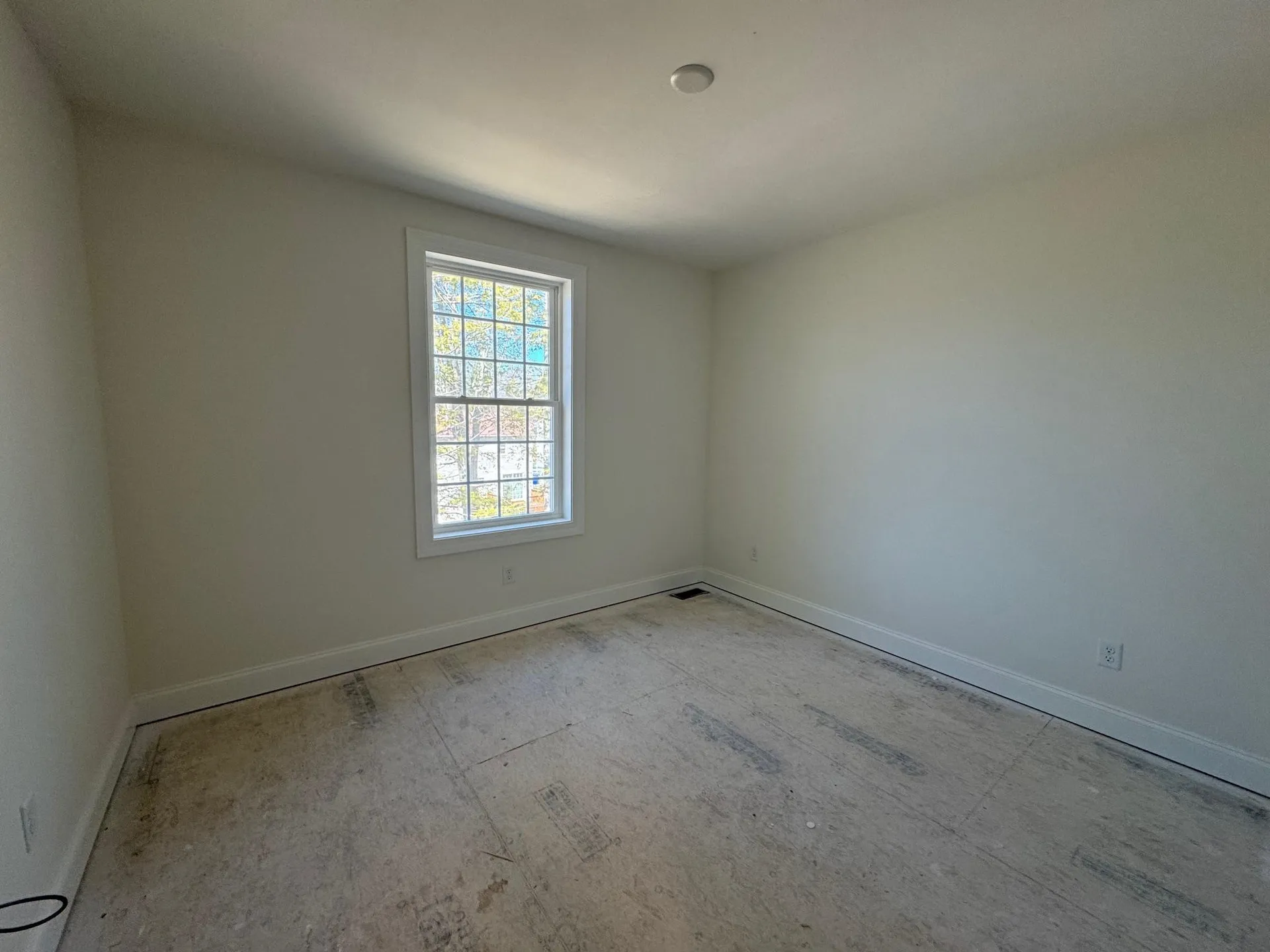 8B Dearborn Circle Goffstown NH 03045