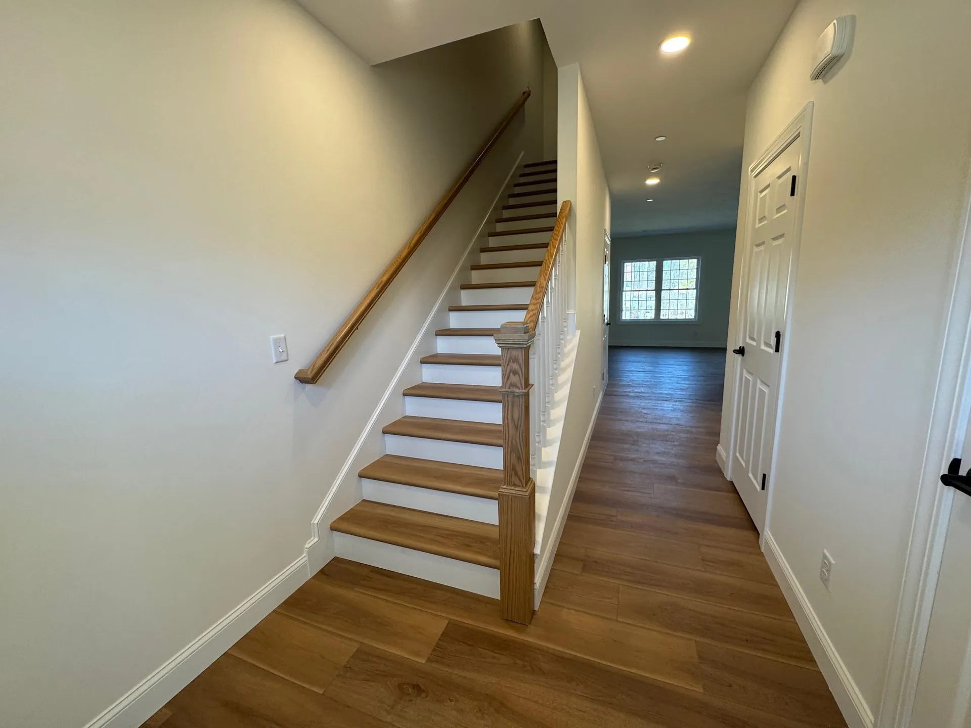 8B Dearborn Circle Goffstown NH 03045