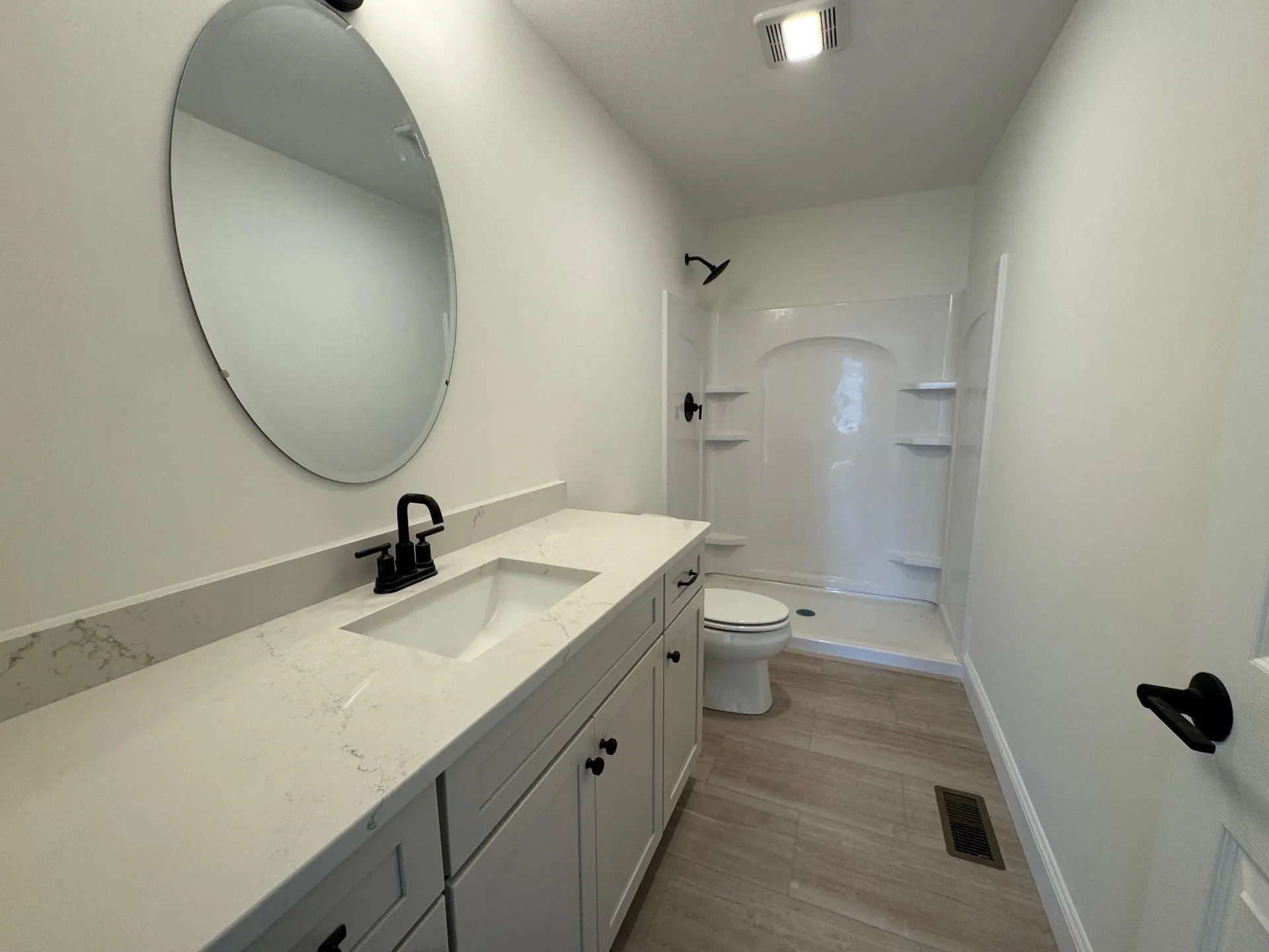 8B Dearborn Circle Goffstown NH 03045