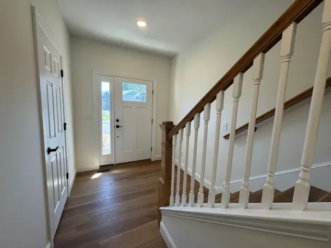 8B Dearborn Circle Goffstown NH 03045