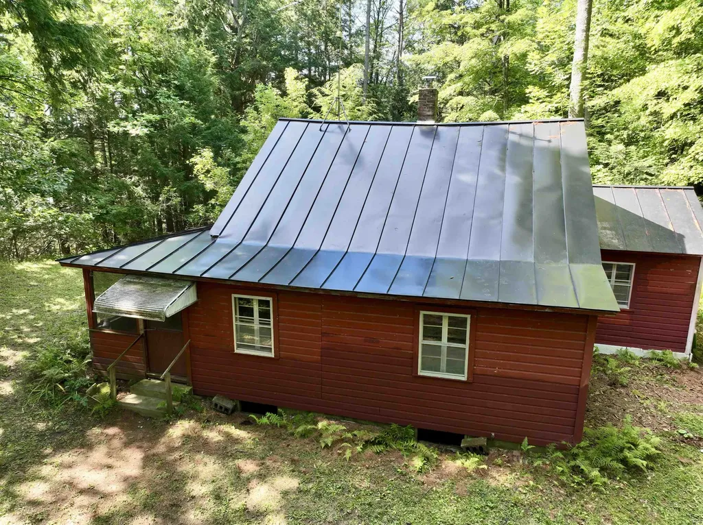 31 Post Pond Lane Lyme NH 03768