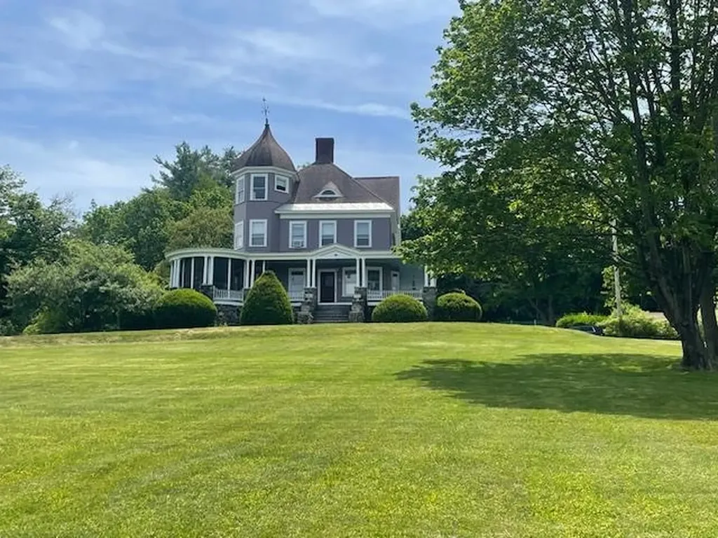 3 Fisher Place Claremont NH 03743
