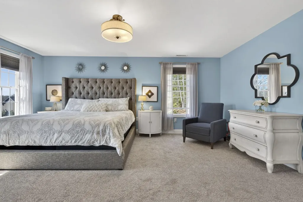 59 Northland Road Windham NH 03087