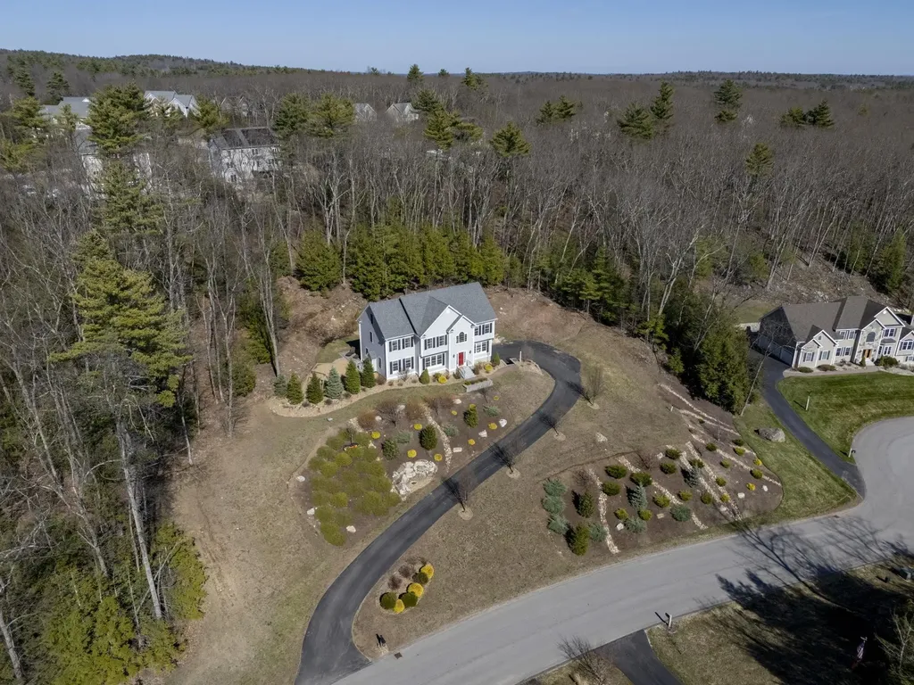 59 Northland Road Windham NH 03087