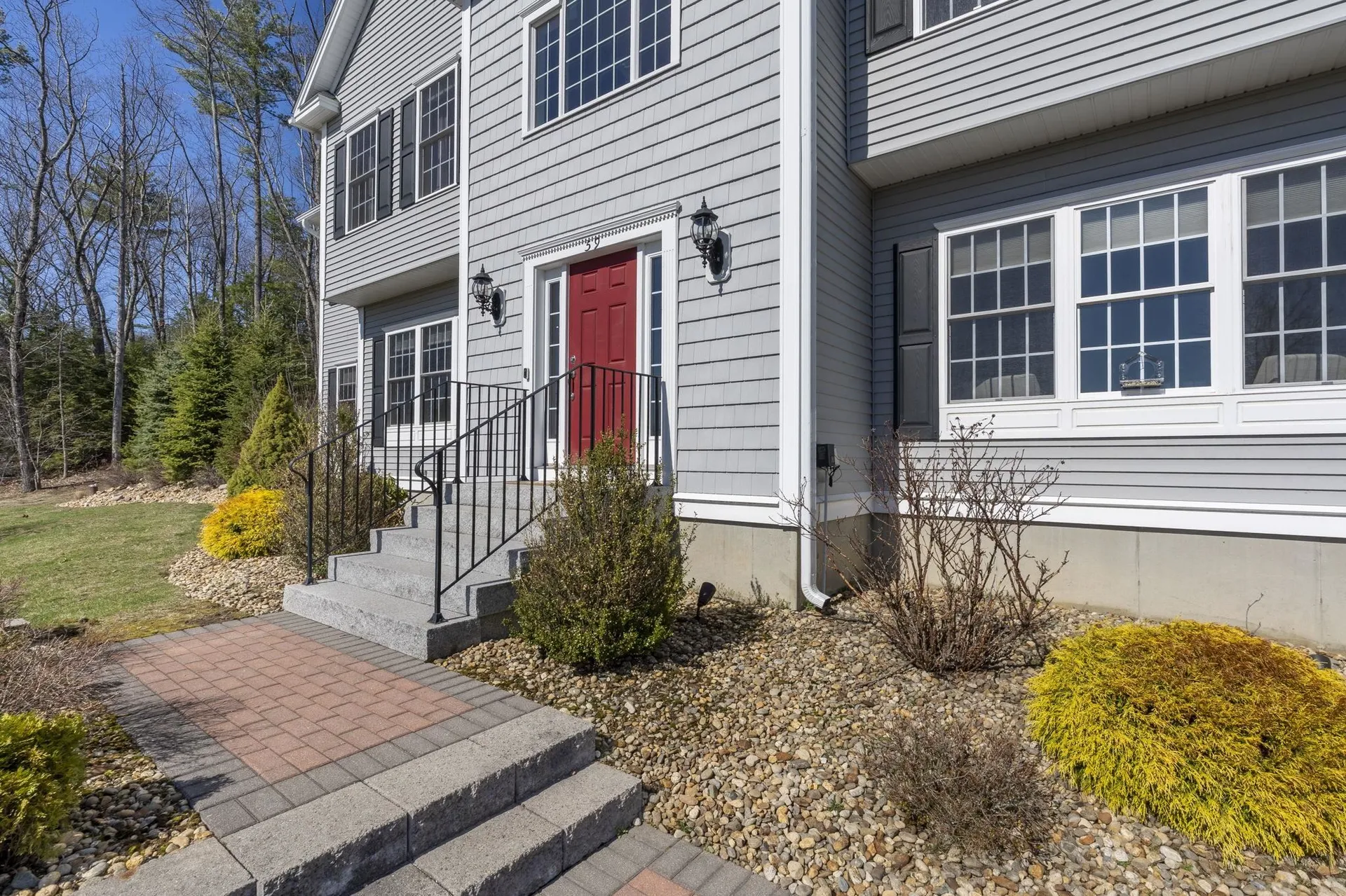 59 Northland Road Windham NH 03087