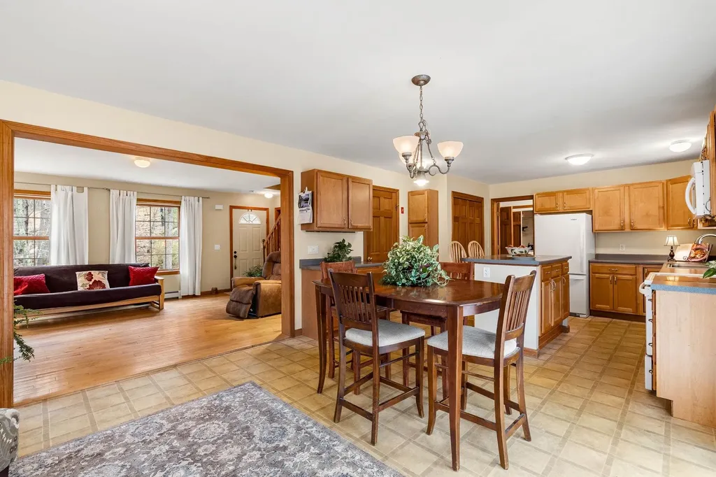516 Berry River Road Barrington NH 03825