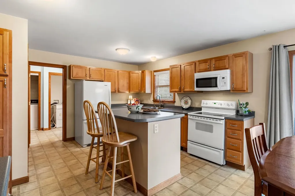 516 Berry River Road Barrington NH 03825