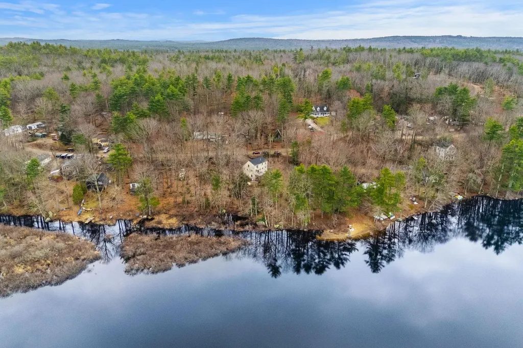 516 Berry River Road Barrington NH 03825