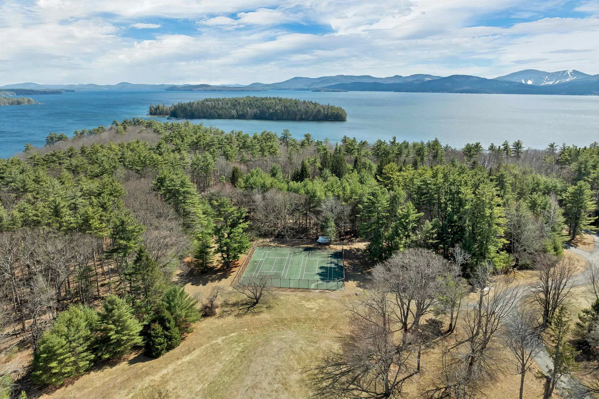 7 Windermere Road Moultonborough NH 03254