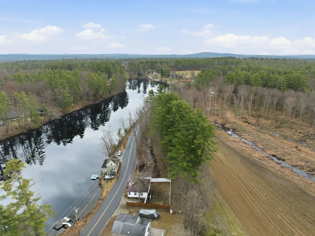 65 River Road Concord NH 03303