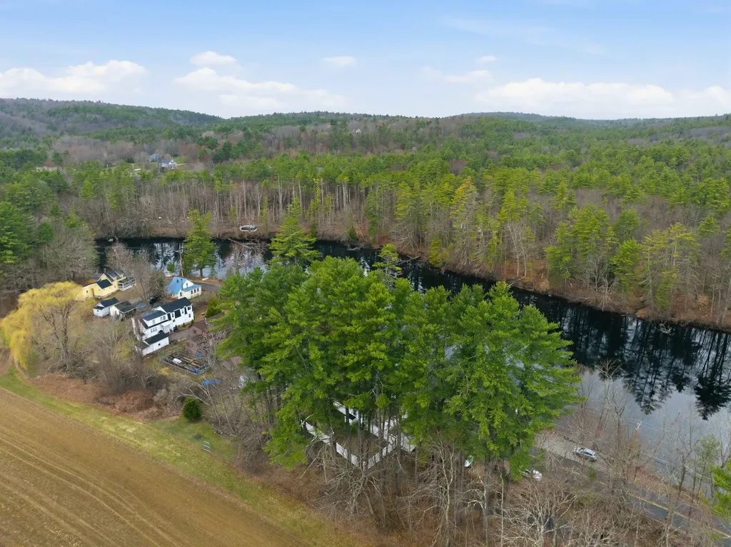 65 River Road Concord NH 03303