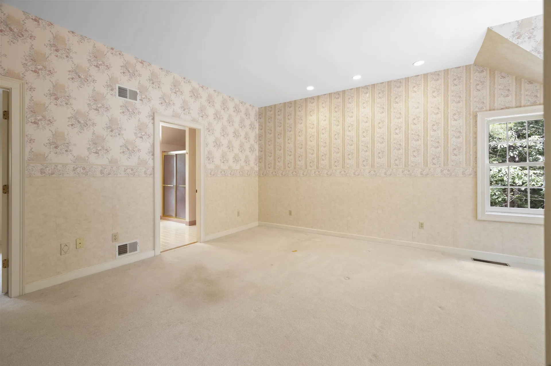 60 Peninsula Drive Stratham NH 03885