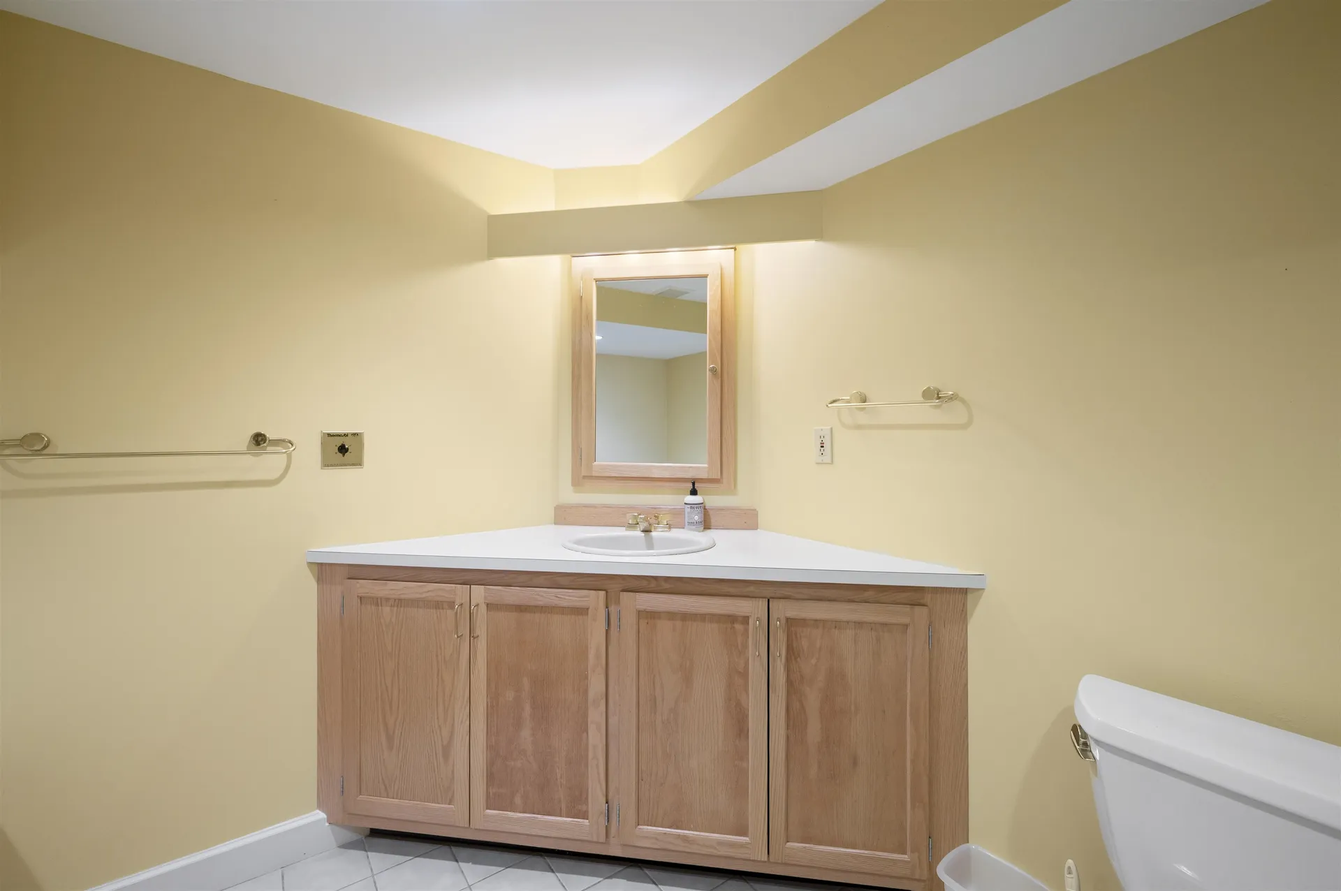 60 Peninsula Drive Stratham NH 03885