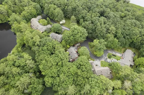 60 Peninsula Drive Stratham NH 03885