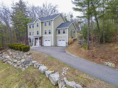 23 Valleyview Drive Merrimack NH 03054