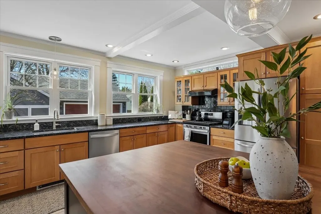 31 Auburn Street Concord NH 03301