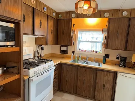 135 Maple Street Enfield NH 03748
