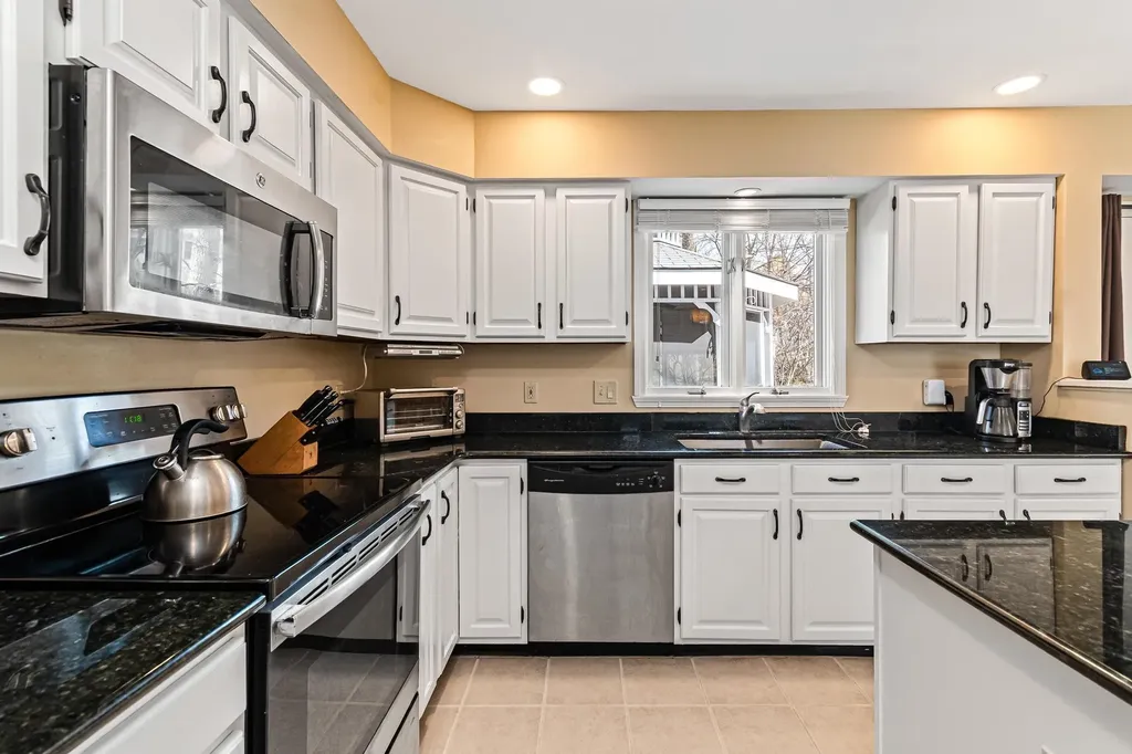 248 Lawnwood Drive Williston VT 05495