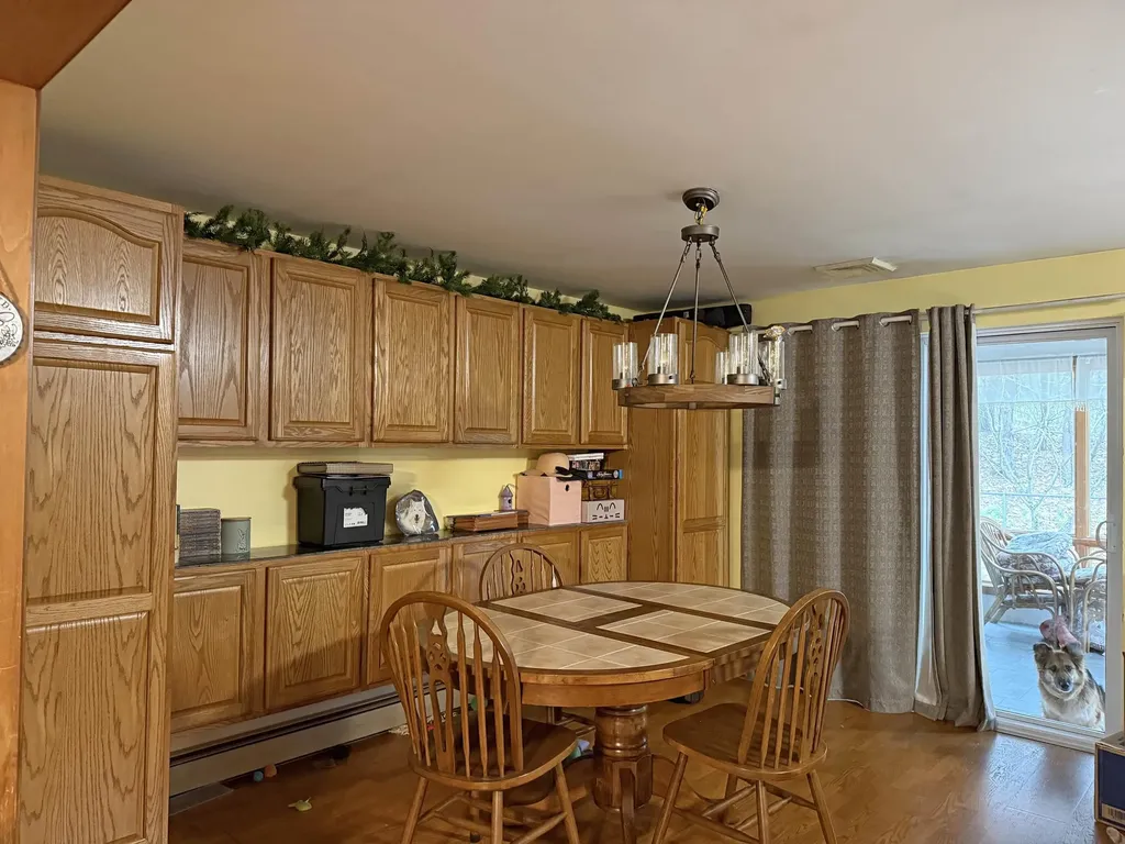 60 Rocky Ledge Court Vernon VT 05354