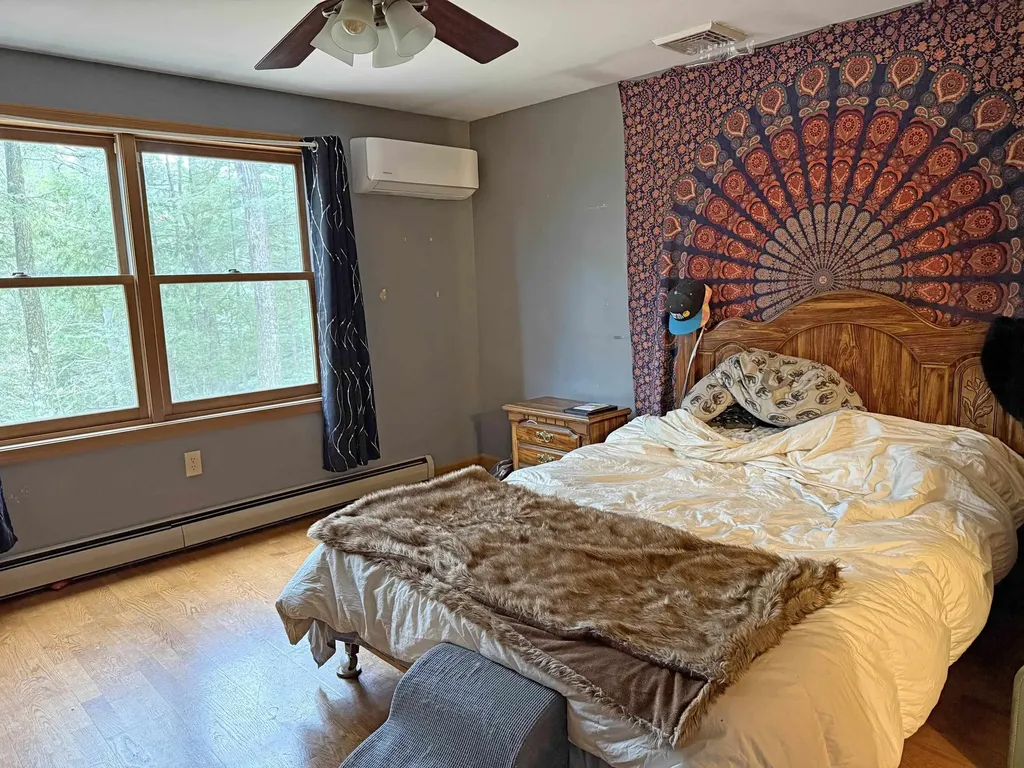 60 Rocky Ledge Court Vernon VT 05354