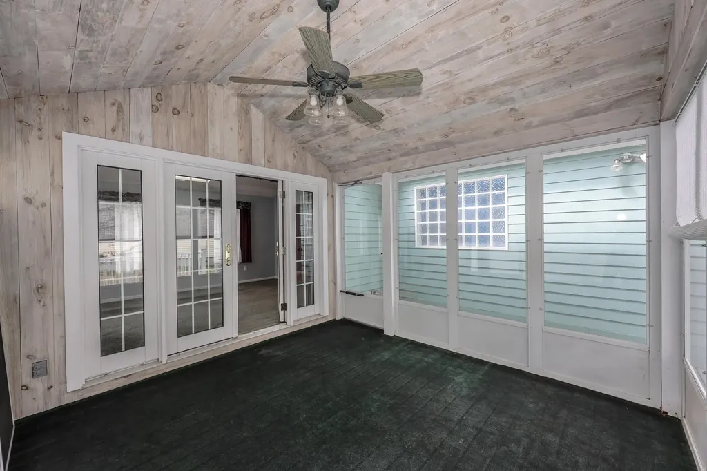 49 Drakes Landing Hampton NH 03842