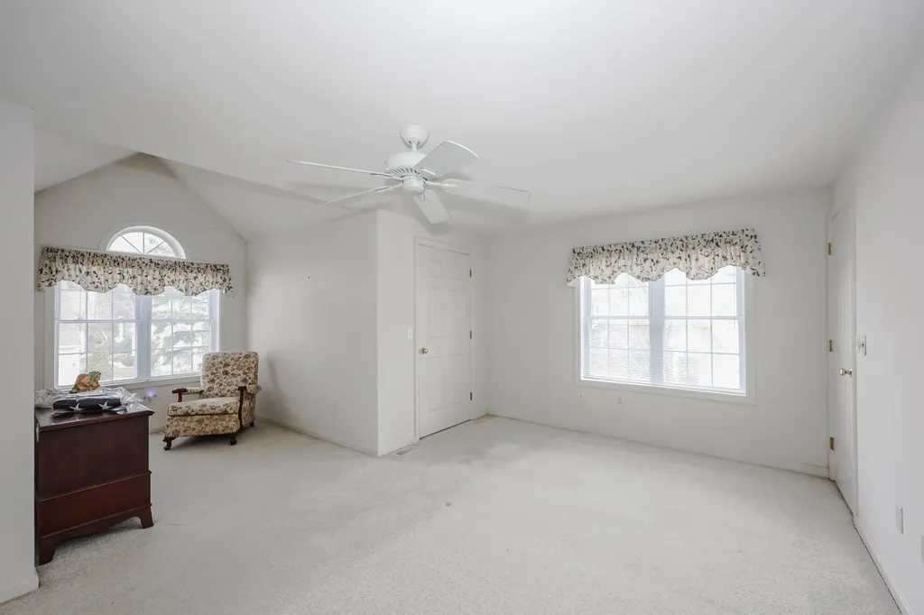 49 Drakes Landing Hampton NH 03842