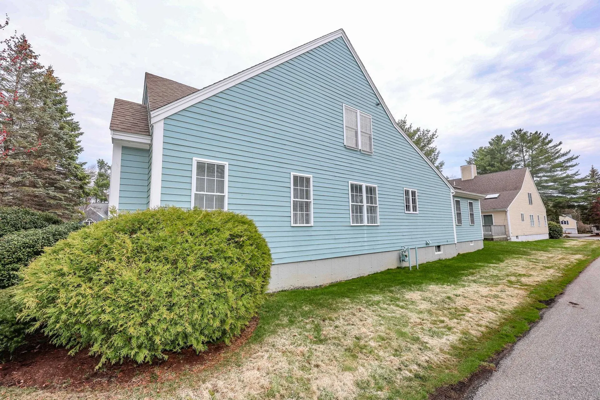 49 Drakes Landing Hampton NH 03842