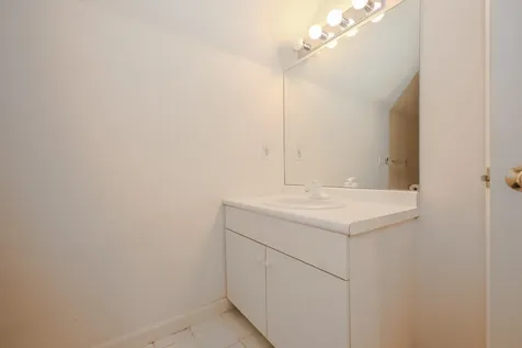 49 Drakes Landing Hampton NH 03842