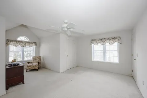 49 Drakes Landing Hampton NH 03842