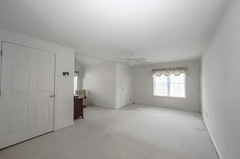 49 Drakes Landing Hampton NH 03842