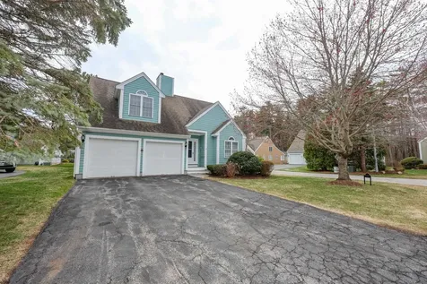 49 Drakes Landing Hampton NH 03842