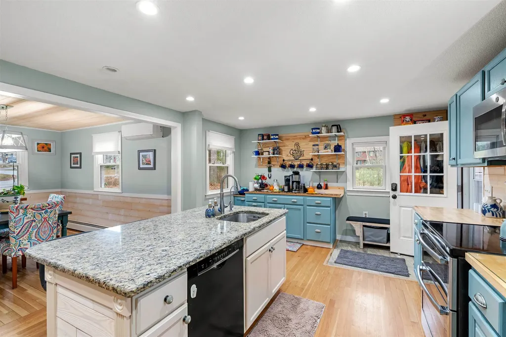 1 Lisa Street Windham NH 03087
