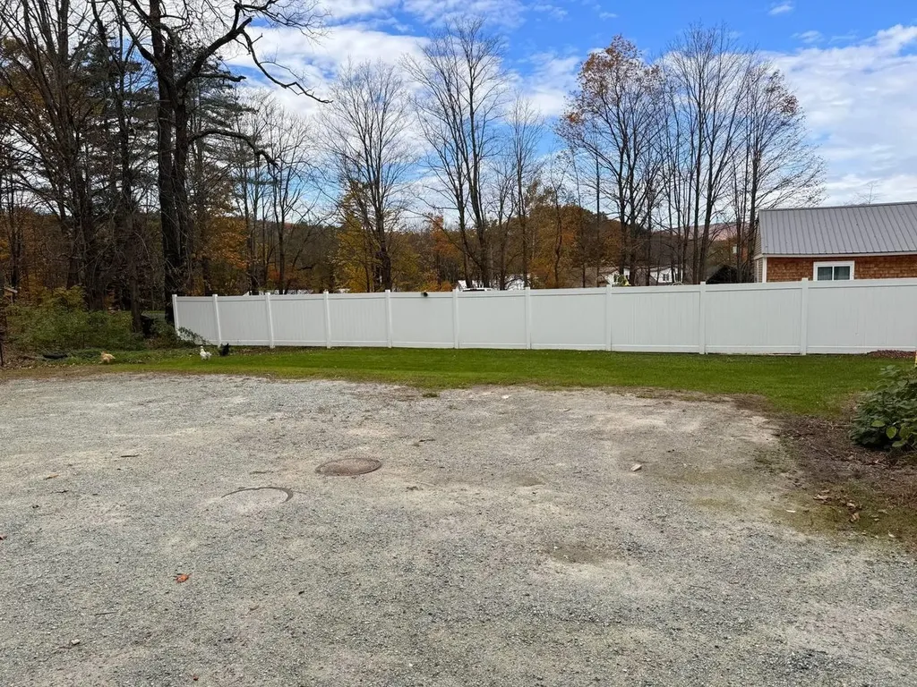 123 East Main Street Bradford NH 03221