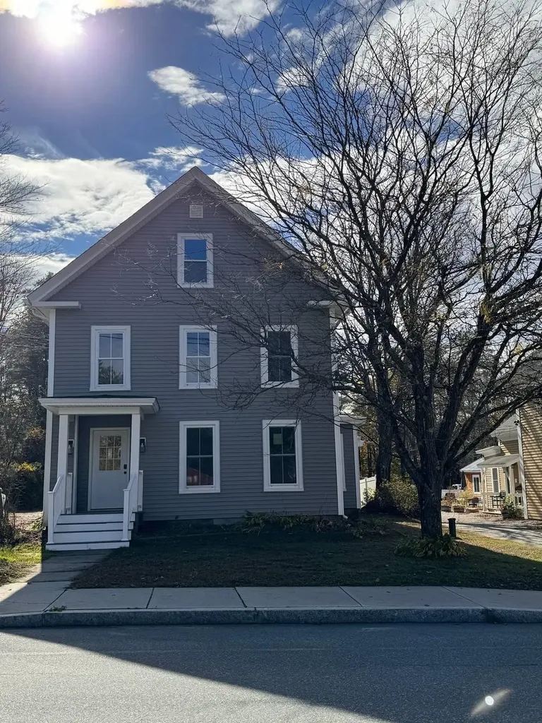123 East Main Street Bradford NH 03221