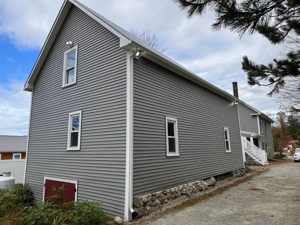 123 East Main Street Bradford NH 03221