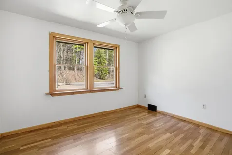7 Zan Drive Goffstown NH 03045