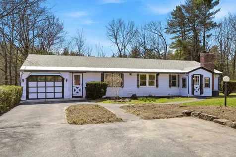 7 Zan Drive Goffstown NH 03045
