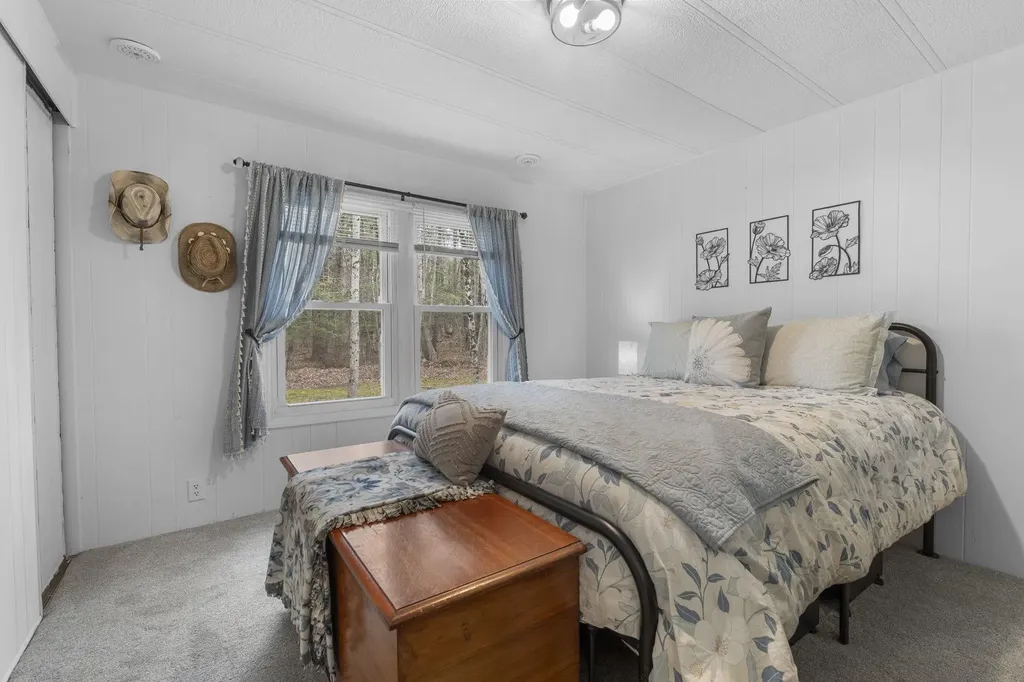 20 Beech Hill Road Exeter NH 03833