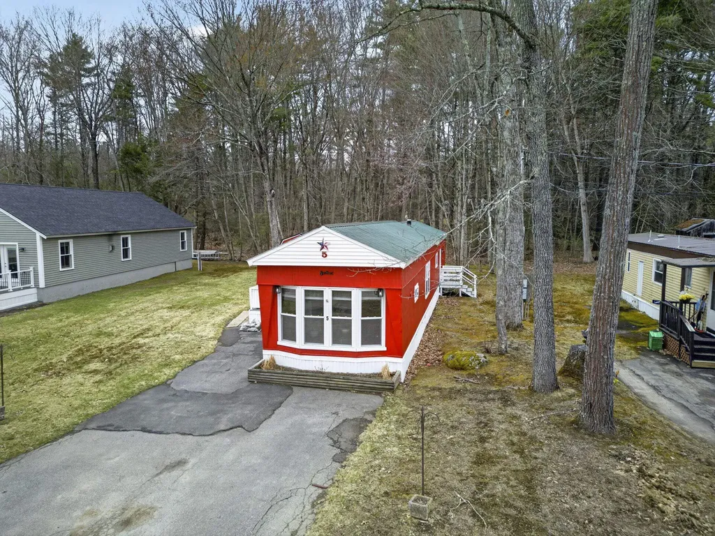 20 Beech Hill Road Exeter NH 03833