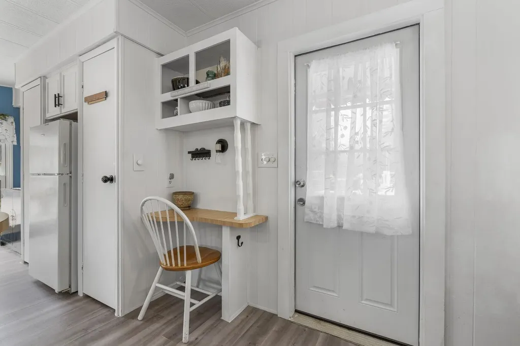20 Beech Hill Road Exeter NH 03833