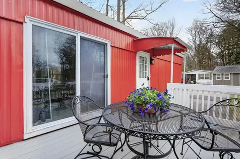 20 Beech Hill Road Exeter NH 03833