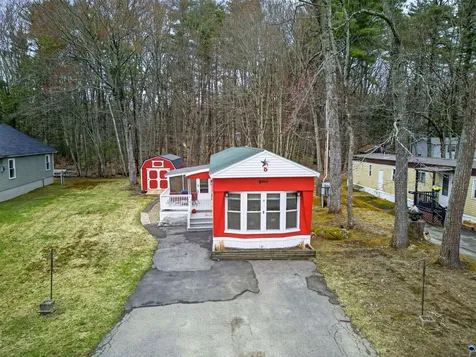 20 Beech Hill Road Exeter NH 03833
