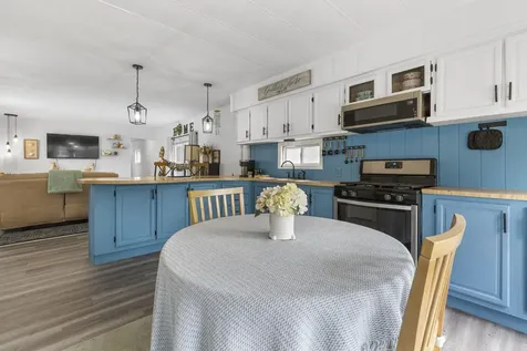 20 Beech Hill Road Exeter NH 03833