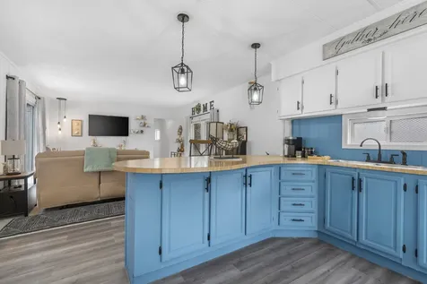 20 Beech Hill Road Exeter NH 03833