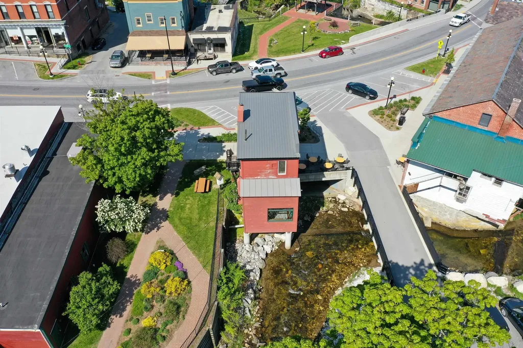 31 Center Street Brandon VT 05733