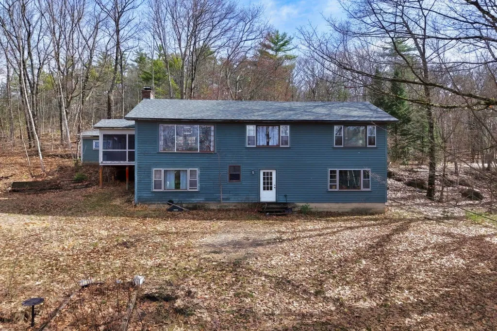 1047 New Hampshire Route 175 Holderness NH 03245