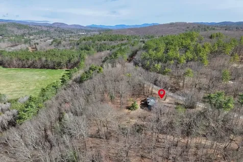 1047 New Hampshire Route 175 Holderness NH 03245