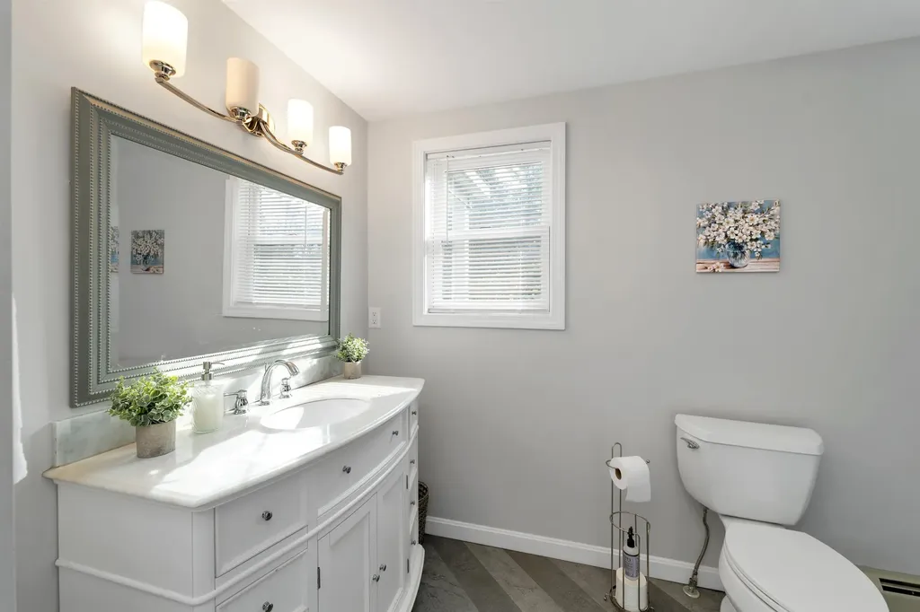 180 Varney Road Barnstead NH 03225