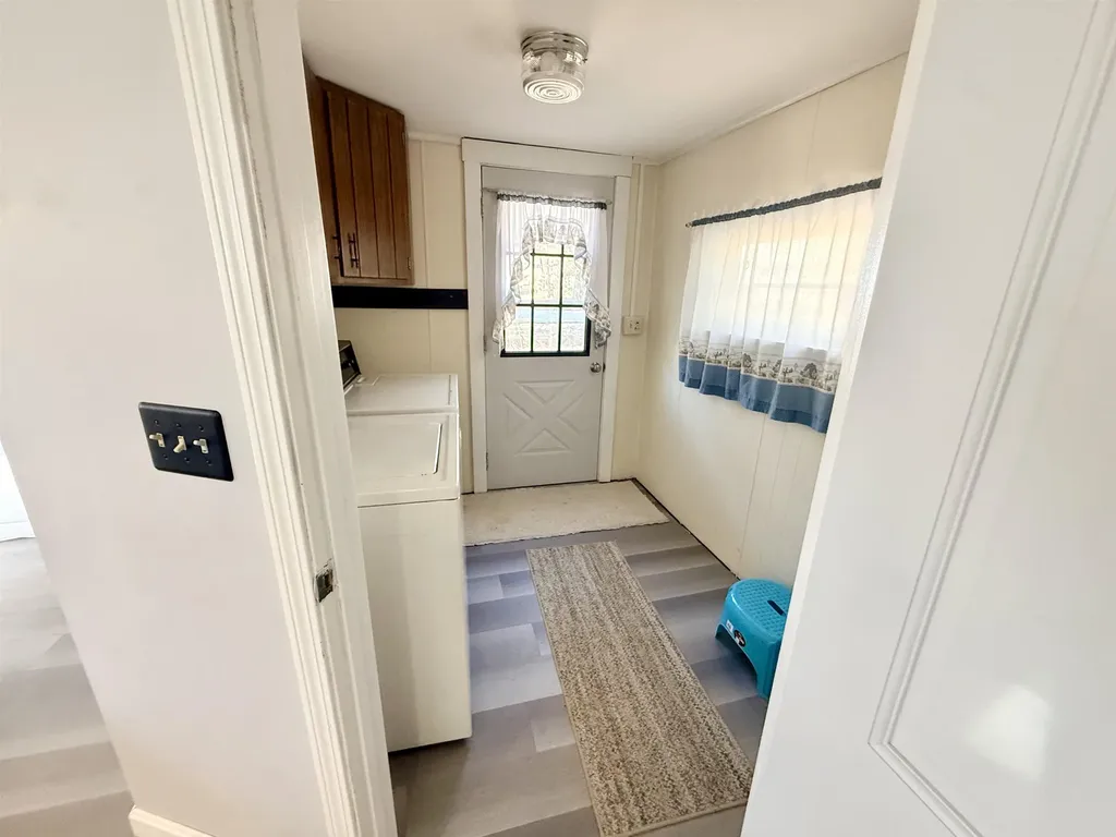 21 Arlington Street Laconia NH 03246