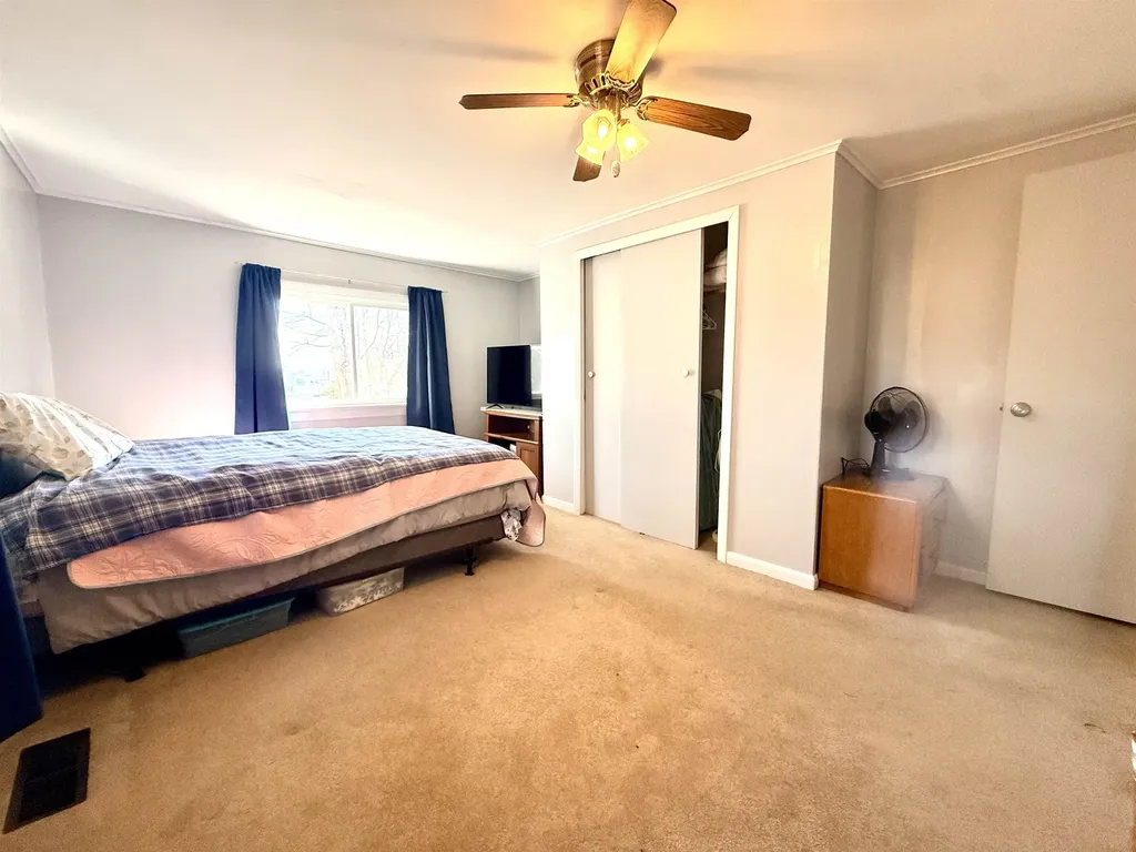 21 Arlington Street Laconia NH 03246